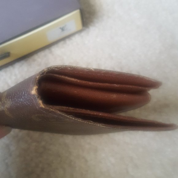 Authentic Louis Vuittion Wallet - Picture 9 of 11